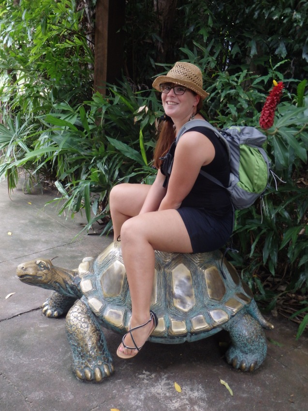 Davina op grote schildpad (beeld!)